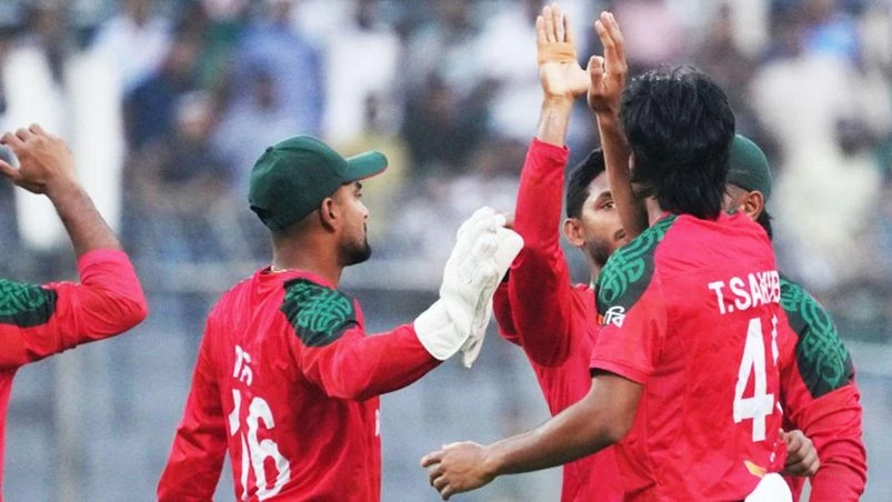BAN ਬਨਾਮ PAK ਦੇ ਮੁੱਖ ਅੰਸ਼, ਦੂਜਾ T20I: ਬੰਗਲਾਦੇਸ਼ ਨੇ ਆਖਰੀ ਓਵਰ ਦੇ ਰੋਮਾਂਚਕ ਮੁਕਾਬਲੇ ਵਿੱਚ ਪਾਕਿਸਤਾਨ ਨੂੰ ਅੱਠ ਦੌੜਾਂ ਨਾਲ ਹਰਾਇਆ