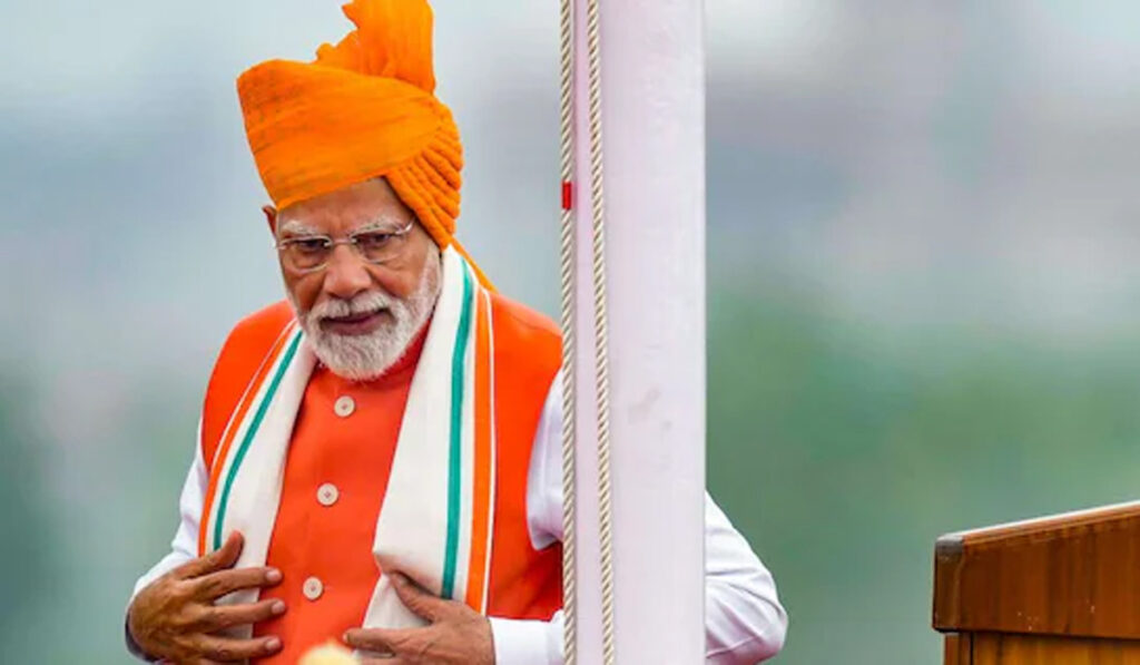 ਮੋਦੀ ਨੇ ਦੁਨੀਆ ਨਾਲ ਮੁਕਾਬਲਾ ਕਰਨ ਲਈ ਲਾਲ ਕਿਲ੍ਹੇ ਤੋਂ ਸਵੈ-ਨਿਰਭਰਤਾ, ਸਵਦੇਸ਼ੀ ਅਤੇ ਏਕਤਾ ਦਾ ਦਿੱਤਾ ਸੱਦਾ