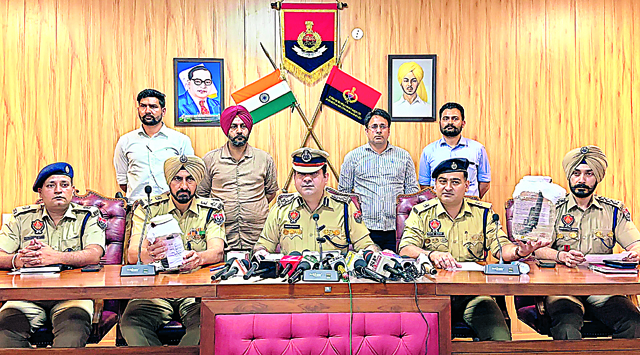 ਕਾਰਤਿਕ ਬੱਗਨ ਨੂੰ ਉਸਦੇ ਦੋਸਤ ਸੈਮ ਨੇ ਆਪਣੇ ਸਾਥੀਆਂ ਨਾਲ ਮਿਲ ਕੇ ਕਾਰਤਿਕ ਦੀ ਗੋਲੀ ਮਾਰ ਕੇ ਹੱਤਿਆ ਕਰ ਦਿੱਤੀ 