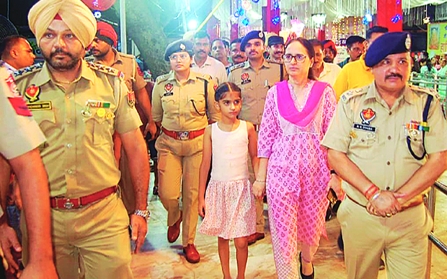 ਬਾਬਾ ਸੋਢਲ ਮੇਲੇ ਨੂੰ ਲੈ ਕੇ ਪੁਲਿਸ ਪ੍ਰਸ਼ਾਸਨ ਸੁਚੇਤ, ਸੀਪੀ ਧਨਪ੍ਰੀਤ ਕੌਰ ਨੇ ਮੇਲੇ ਦਾ ਲਿਆ ਜਾਇਜ਼ਾ