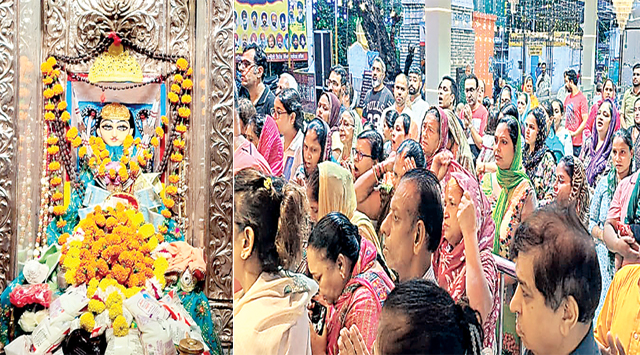 ਮੇਲਾ ਸ਼ੁਰੂ ਹੋਣ ਤੋਂ ਪਹਿਲਾਂ ਸ਼ਰਧਾਲੂਆਂ ਨੇ ਬਾਬਾ ਸੋਢਲ ਦੇ ਦਰਸ਼ਨ ਕੀਤੇ, ਸ਼ਰਧਾਲੂਆਂ ਦੀ ਭਾਰੀ ਭੀੜ ਸੀ।