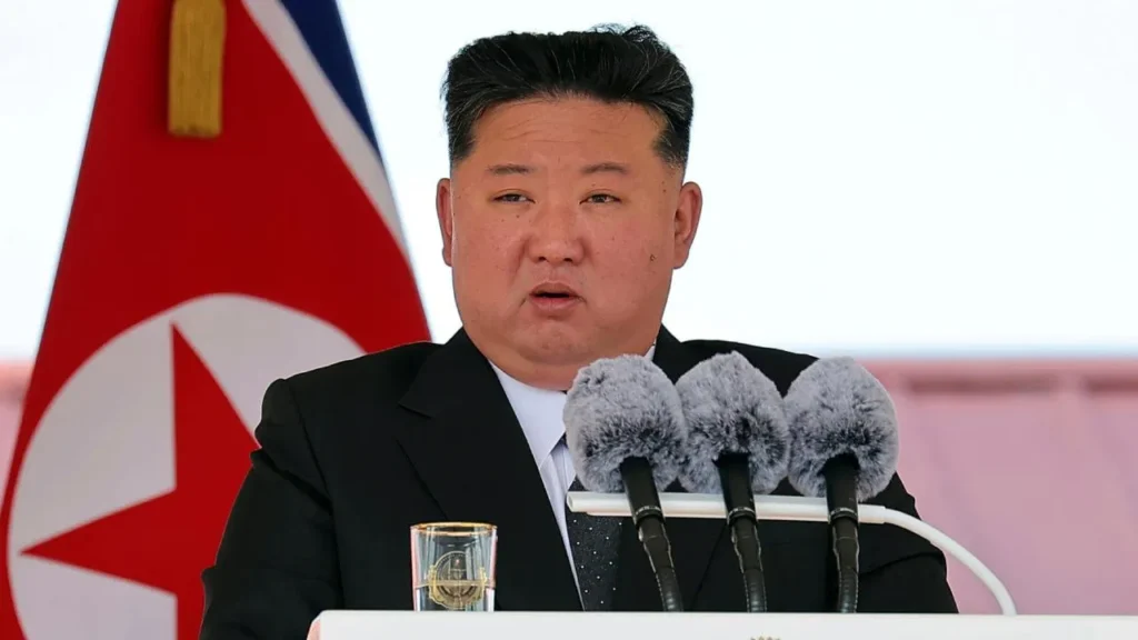 ਪਰਮਾਣੂ ਹਥਿਆਰਾਂ ਨੂੰ ਕਦੇ ਨਹੀਂ ਛੱਡਾਂਗਾ…ਉੱਤਰੀ ਕੋਰੀਆ ਨੇ ਸੰਯੁਕਤ ਰਾਸ਼ਟਰ 'ਚ ਅਮਰੀਕਾ ਅਤੇ ਜਾਪਾਨ 'ਤੇ ਨਿਸ਼ਾਨਾ ਸਾਧਦੇ ਹੋਏ ਕਿਹਾ।