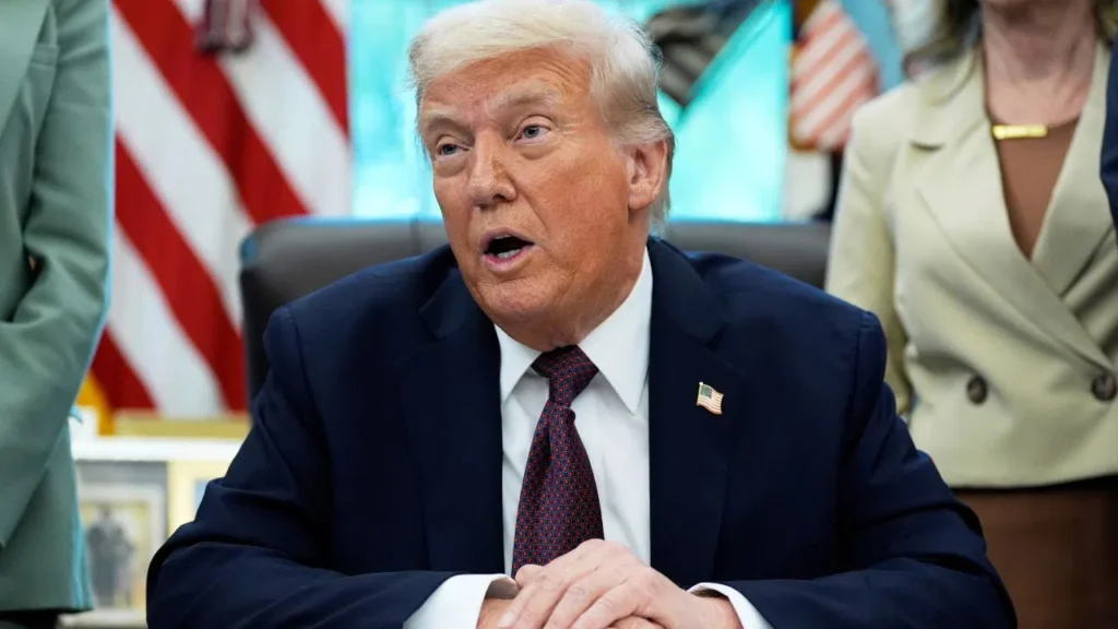 ਟਰੰਪ ਦੇ ਕਰੀਬੀ ਸਹਾਇਕ ਨੇ ਇਹ ਕਿਉਂ ਕਿਹਾ ਕਿ ਭਾਰਤ ਇੱਕ ਅਜਿਹਾ ਦੇਸ਼ ਹੈ ਜਿਸਨੂੰ ਅਮਰੀਕਾ ਨੂੰ ਠੀਕ ਕਰਨ ਦੀ ਲੋੜ ਹੈ?