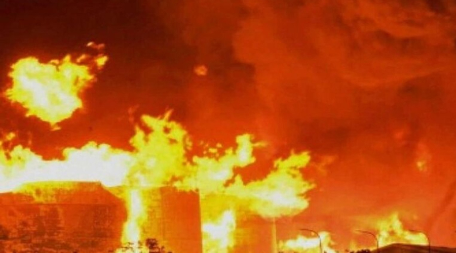 ਕਾਂਗੜਾ ਬਾਜ਼ਾਰ 'ਚ ਭਿਆਨਕ ਅੱਗ, 8 ਦੁਕਾਨਾਂ ਸੜ ਕੇ ਸੁਆਹ