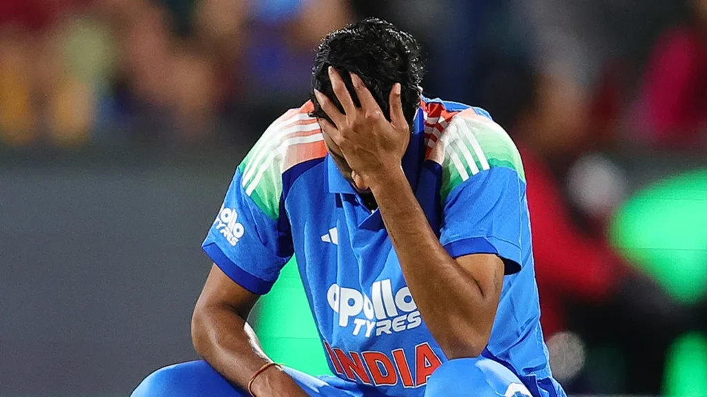 IND ਬਨਾਮ AUS: ਕੇਐਲ ਰਾਹੁਲ, ਮੁਹੰਮਦ ਸਿਰਾਜ ਅਤੇ ਅਕਸ਼ਰ ਪਟੇਲ ਦੀਆਂ ਗਲਤੀਆਂ ਕਾਰਨ ਭਾਰਤ ਹਾਰ ਗਿਆ।