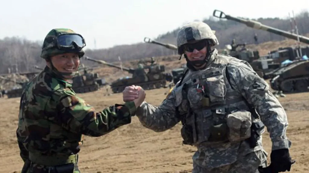 ਏਸ਼ੀਆ ਵਿੱਚ ਇੱਕ ਹੋਰ ਜੰਗੀ ਮੋਰਚਾ ਖੁੱਲ੍ਹੇਗਾ, ਦੱਖਣੀ ਕੋਰੀਆ ਨੇ ਕਿਮ ਦੇ 20 ਸੈਨਿਕਾਂ 'ਤੇ ਗੋਲੀਆਂ ਚਲਾਈਆਂ।