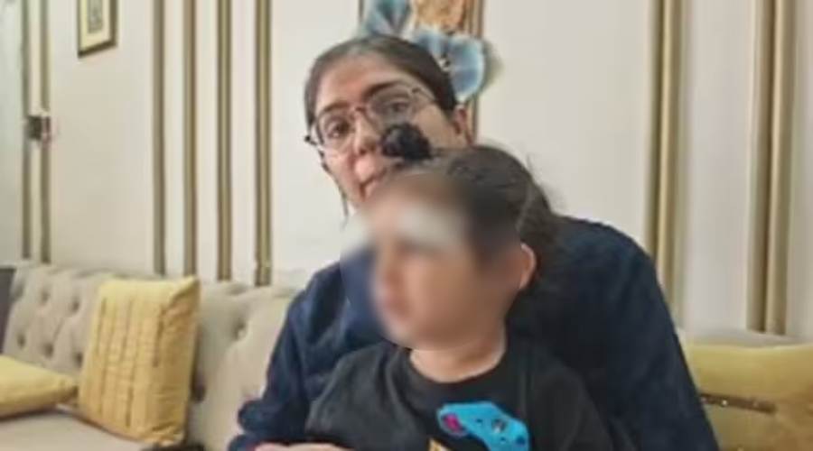 ਟਾਂਕਿਆਂ ਦੀ ਬਜਾਏ ਜ਼ਖ਼ਮ 'ਤੇ ਫੇਵੀਕਿਕ ਲਗਾਇਆ ਗਿਆ, ਜਿਸ ਨਾਲ ਬੱਚਾ ਸਾਰੀ ਰਾਤ ਦਰਦ ਵਿੱਚ ਰਿਹਾ; ਫਿਰ…