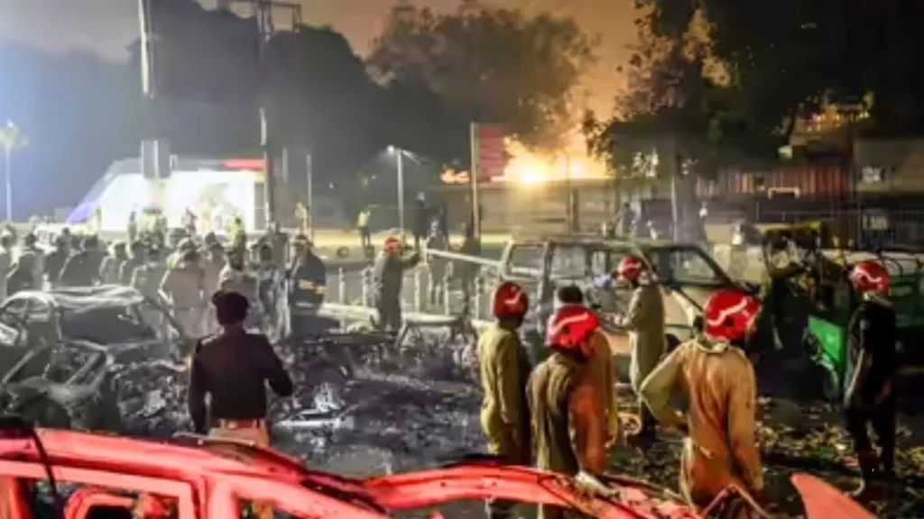 ਦਿੱਲੀ ਧਮਾਕੇ ਦਾ ਪਾਕਿ ਕਨੈਕਸ਼ਨ! ​​ਫਰੀਦਾਬਾਦ ਵਿੱਚ ਗ੍ਰਿਫ਼ਤਾਰ ਕੀਤੀ ਗਈ ਡਾਕਟਰ ਸ਼ਾਹੀਨਾ ਜੈਸ਼-ਏ-ਮੁਹੰਮਦ ਲਈ ਕੰਮ ਕਰਦੀ ਸੀ।