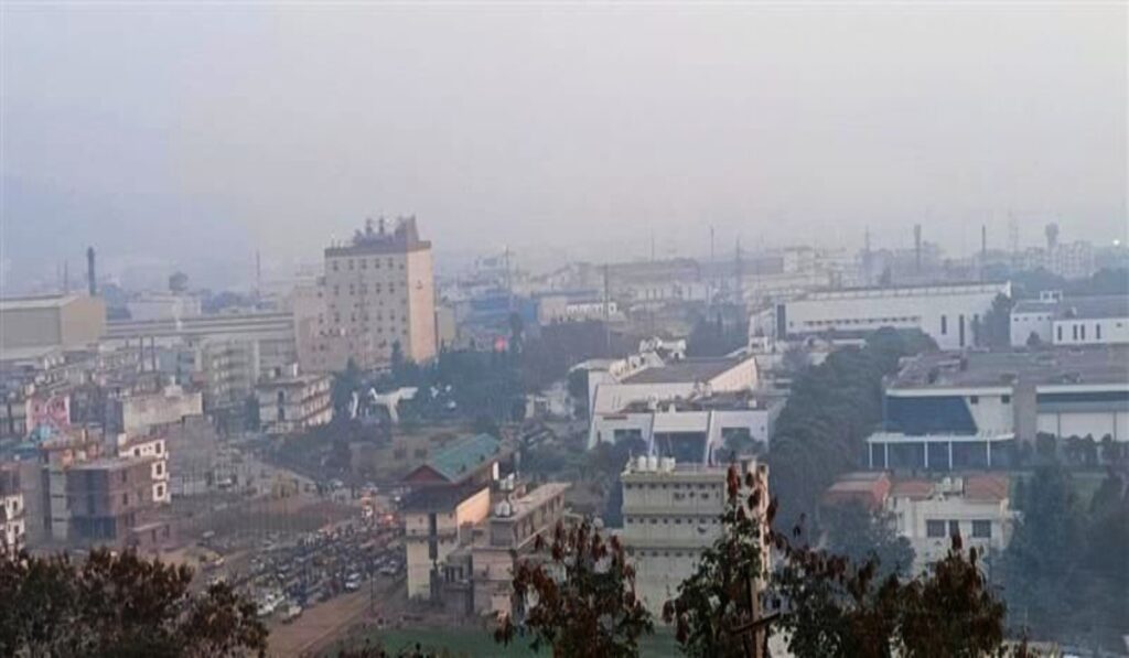 ਇਸ ਹਿਮਾਚਲ ਸ਼ਹਿਰ ਦੀ ਹਵਾ ਦੀ ਗੁਣਵੱਤਾ ਬਹੁਤ ਮਾੜੀ ਹੈ, ਜਿਸਦਾ AQI 300 ਦੇ ਨੇੜੇ ਪਹੁੰਚ ਗਿਆ ਹੈ।