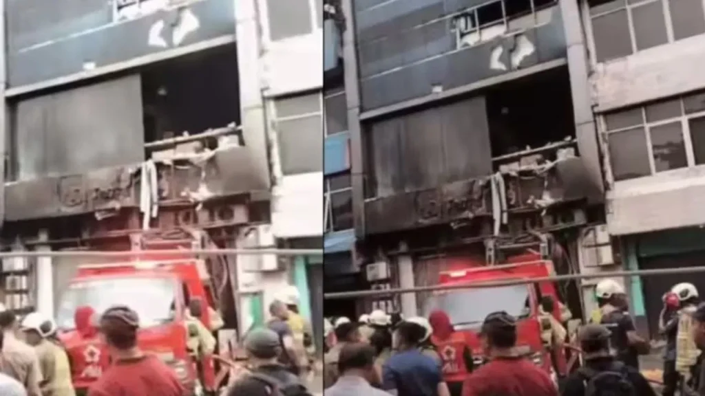 ਜਕਾਰਤਾ ਵਿੱਚ ਇਮਾਰਤ ਨੂੰ ਅੱਗ ਲੱਗ ਗਈ, ਖਾਲੀ ਕਰਵਾਉਣ ਲਈ ਕੋਈ ਸਮਾਂ ਨਹੀਂ ਬਚਿਆ; ਇੱਕ ਗਰਭਵਤੀ ਔਰਤ ਸਮੇਤ 17 ਲੋਕਾਂ ਦੀ ਮੌਤ