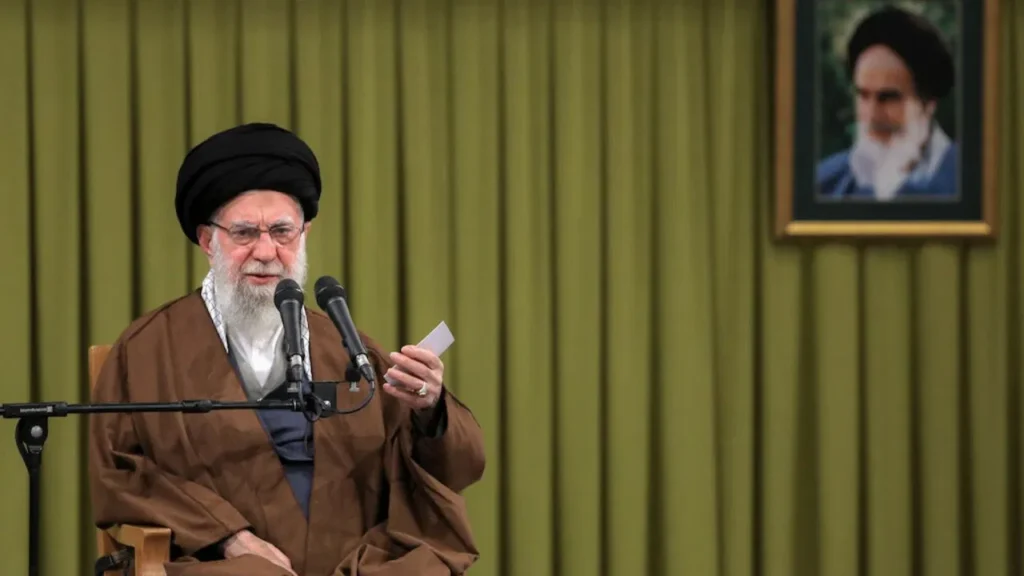 ਈਰਾਨ ਵਿੱਚ ਤਖ਼ਤਾਪਲਟ ਕਰਨਾ ਆਸਾਨ ਨਹੀਂ ਹੈ; ਤਹਿਰਾਨ ਵਿੱਚ ਇਨ੍ਹਾਂ 4 ਤਾਕਤਾਂ ਨੂੰ ਨਜ਼ਰਅੰਦਾਜ਼ ਨਹੀਂ ਕਰ ਸਕਦਾ ਅਮਰੀਕਾ।