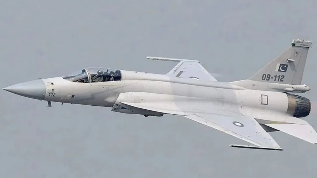 ਅਜ਼ਰਬਾਈਜਾਨ-ਸਾਊਦੀ ਸੌਦੇ ਤੋਂ ਬਾਅਦ, ਪਾਕਿਸਤਾਨ ਹੁਣ ਇਸ ਮੁਸਲਿਮ ਦੇਸ਼ ਨੂੰ JF-17 ਵੇਚੇਗਾ।