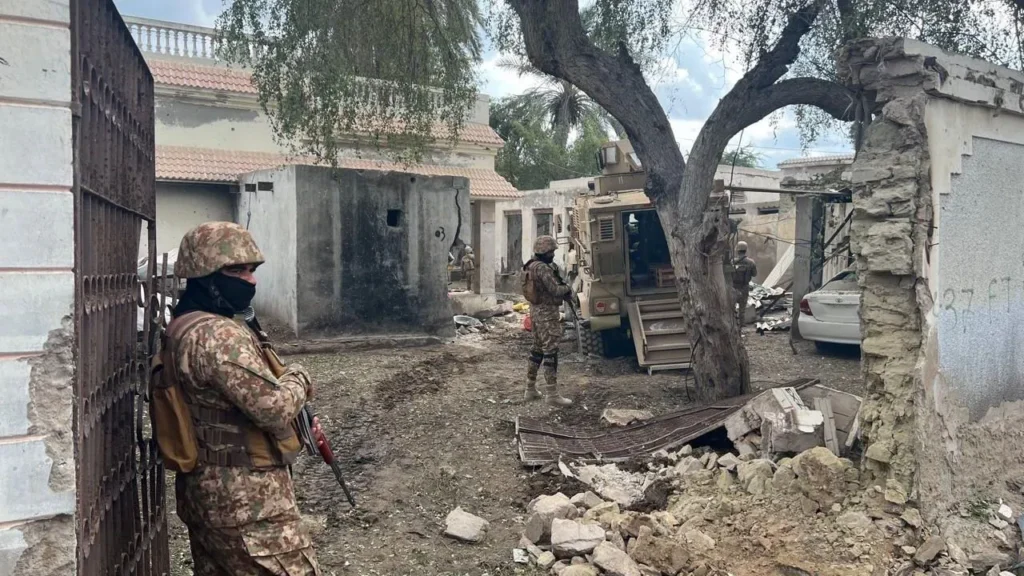 ਤੁਰੰਤ ਛੱਡ ਦਿਓ ਗਵਾਦਰ… ਬੀਐਲਏ ਹਮਲੇ ਤੋਂ ਘਬਰਾਏ ਚੀਨ ਨੇ ਸਾਰੇ ਪ੍ਰੋਜੈਕਟ ਦਿੱਤੇ ਰੋਕ 