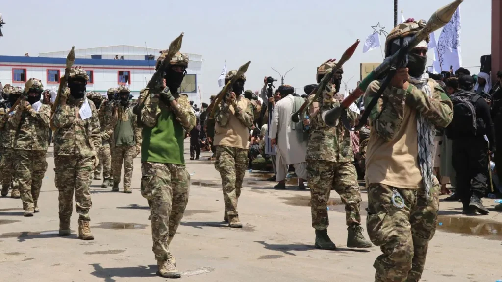 ਫਤਵੇ 'ਤੇ ਫਸਿਆ ਮਾਮਲਾ, ਕਿਉਂ ਨਹੀਂ ਰੁਕ ਰਿਹਾ ਅਫਗਾਨ-ਪਾਕਿਸਤਾਨ ਸੰਘਰਸ਼