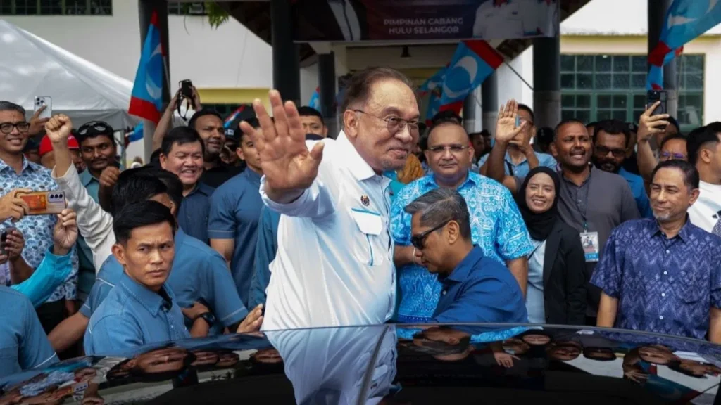 ਈਰਾਨ ਦੇ ਸਮਰਥਨ ਵਿੱਚ ਬਿਆਨ ਦੇਣ ਵਾਲੇ ਮਲੇਸ਼ੀਆ 'ਤੇ ਵੀ ਸੰਕਟ, ਪੀਐਮ ਅਨਵਰ ਨੇ ਕੀਤਾ ਤਖ਼ਤਾਪਲਟ ਦੀ ਸਾਜ਼ਿਸ਼ ਦਾ ਦਾਅਵਾ